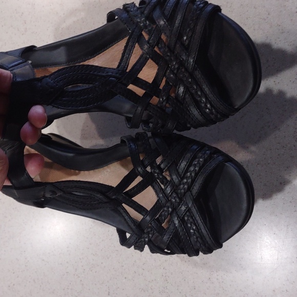 Earth Azalea Black Leather Wedge Sandals Size 10D (Wide Width) EUC - Picture 8 of 16